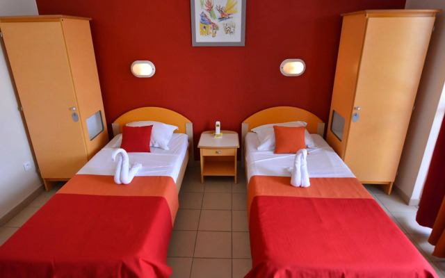 Centre International de Séjour - Hostel