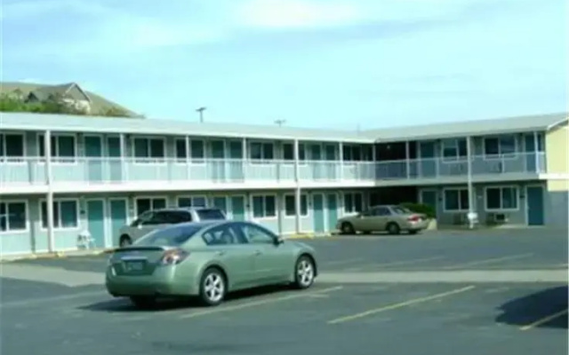 Village Inn