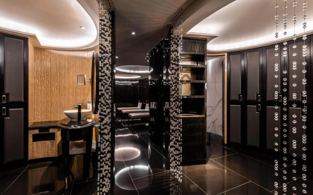Corinthia London