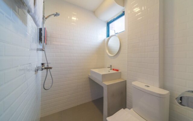RedDoorz Hotel @ Geylang (SG Clean Certified)