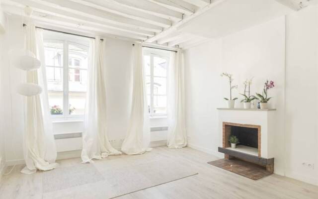 Grand Studio Saint Sulpice Sevres Babylone