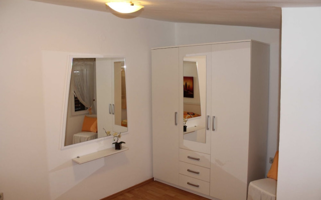 Apartments Madlena