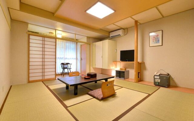 Shima Onsen Yuzurihaso Hot spring Inn