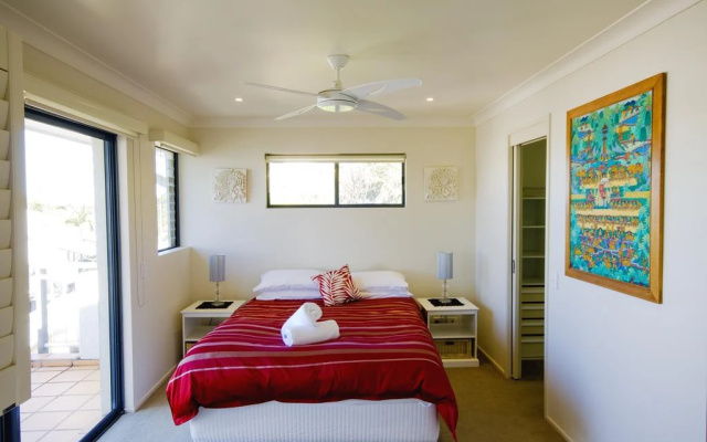 Sunrise Cove Holiday Apartments
