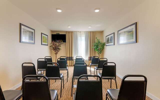 Comfort Inn & Suites Macon West