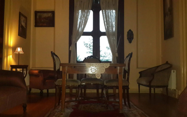 Büyükada Anastasia Meziki History Mansion