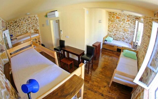 Tequila Bar Hostel - Adults Only