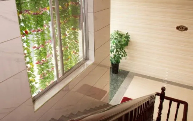 Yangshuo Qunxianhui Hotel (Yulonghe Scenic Area)