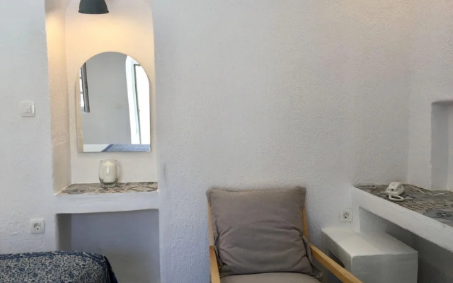 Timedrops Santorini Thira Villa