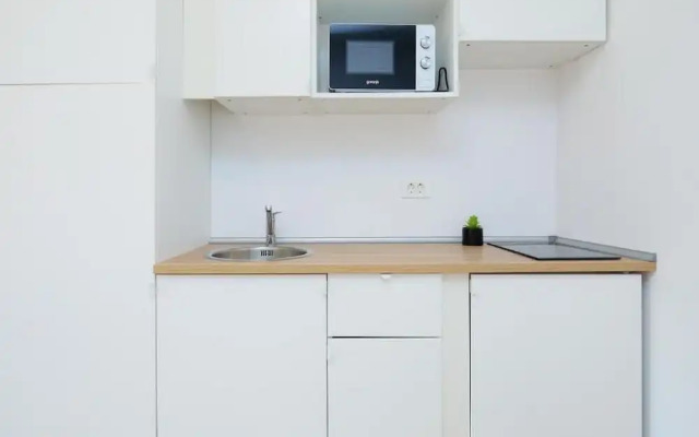 Palm Tree Apartments