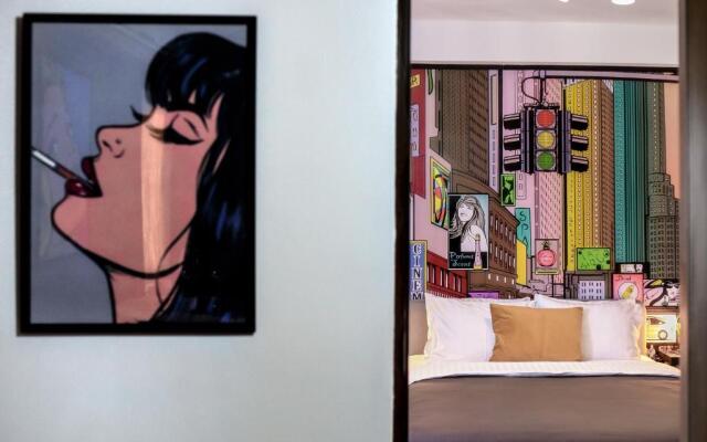 THE POP ART Experience Central Studio - Homey Residence
