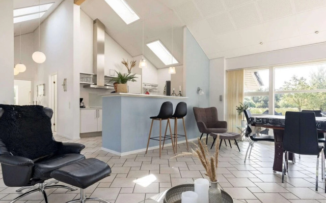 8 Person Holiday Home in Blavand
