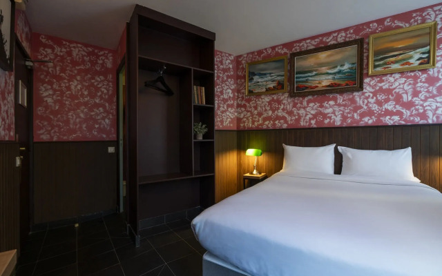 The Walled off Hotel Paris