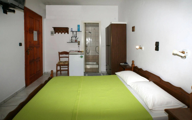 Kapetanos Rooms