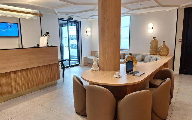 Mercure Paris Arc de Triomphe Wagram