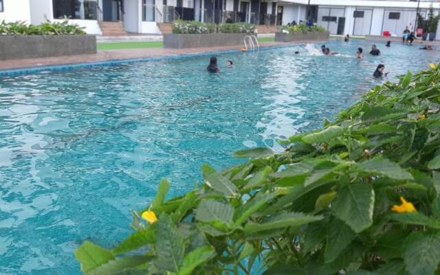 OmbakTimurbay Seafront Residence