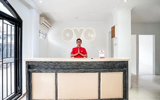 OYO 306 Koen Residence Near RS Gandaria