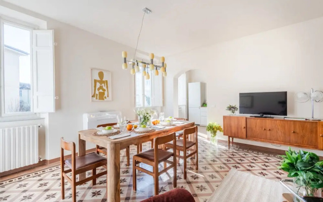 Casa Dante in Lucca With 3 Bedrooms and 2 Bathrooms