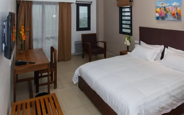 Plumeria Hotel