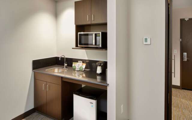 Wingate by Wyndham Hurricane WV