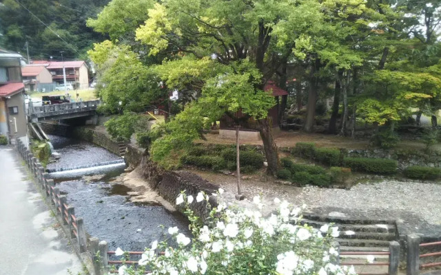 Yuya-Takanoyu Bekkan