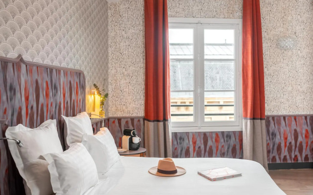 Hôtel Crayon Rouge