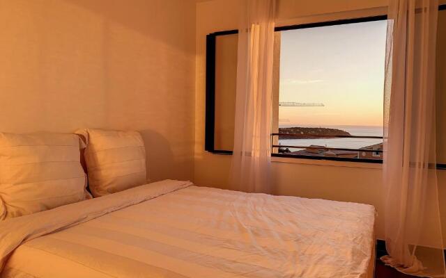 2br apartment with parking near Monaco