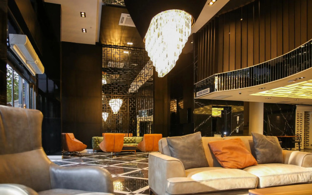 New Gate Hotel