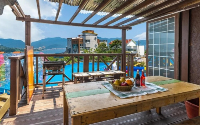 Tongyeong Haeorum Kids Pension