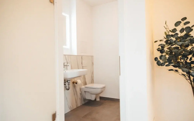 THE WOS Apartments