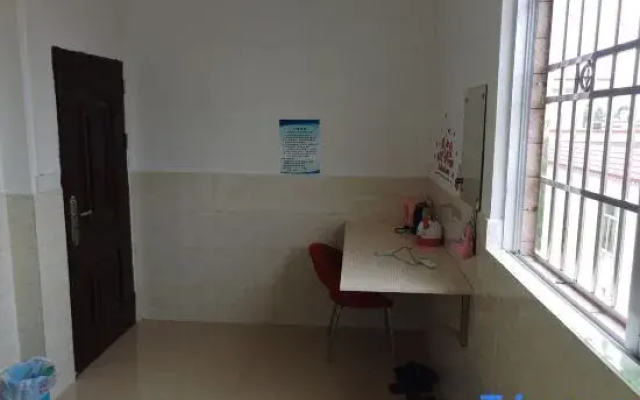 Jujiaodian Apartment