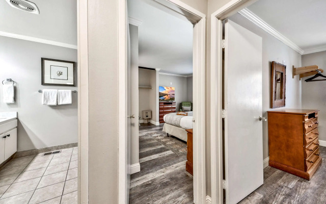 Forest Suites Resort at Heavenly Village