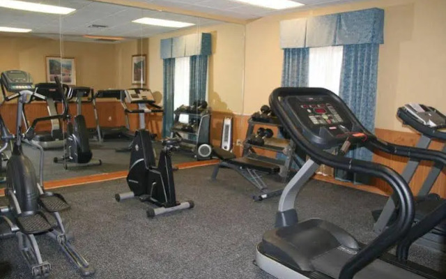 Howard Johnson by Wyndham Hattiesburg