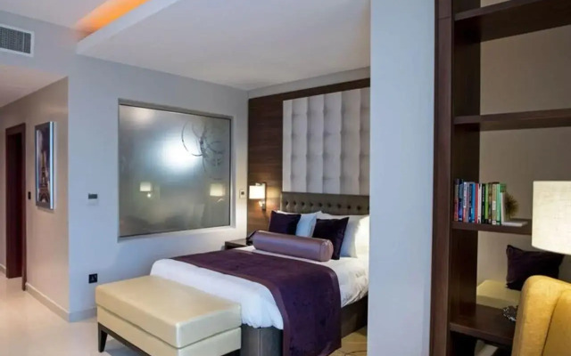 The Envoy Hotel