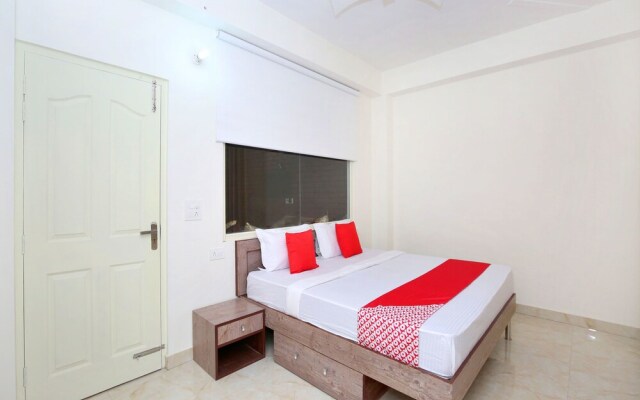 OYO 13769 Home Spacious 3BHK Kasauli