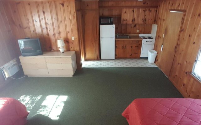 Fenwick Shores, Tapestry Collection by Hilton