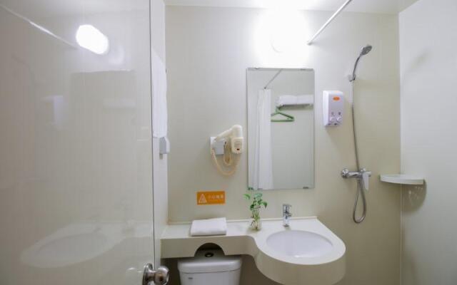 GreenTree Inn Beijing Tiantan Songjiazhuang Metro Station