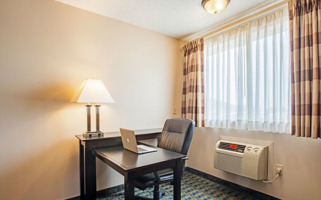 Quality Inn & Suites Pacific - Auburn