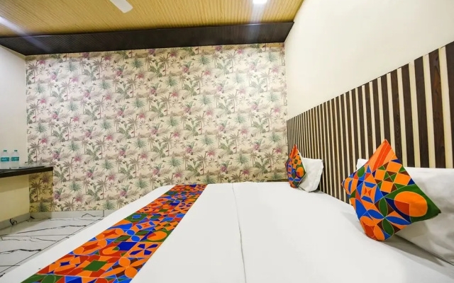 Crystal Palace by OYO Rooms