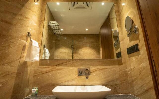 Pinnacle Grand Hotel and Banquets