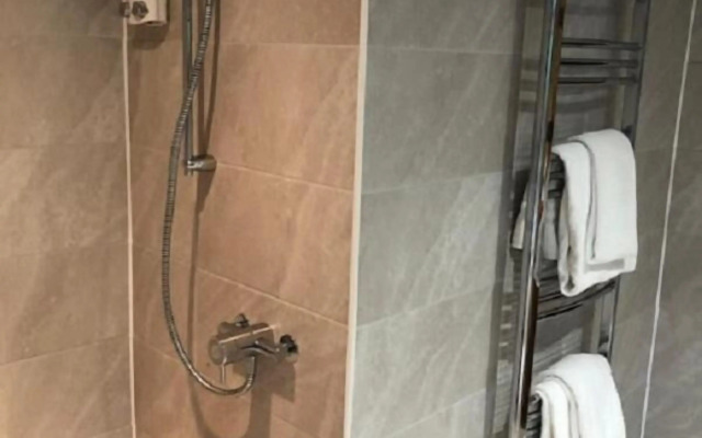 Newell Restaurant and Rooms