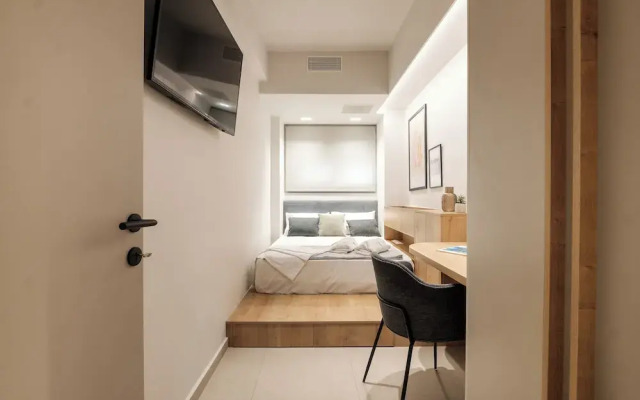Exceptional Acropolis Suite by Cloudkeys