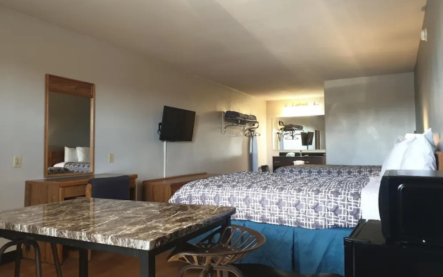 Riata Inn