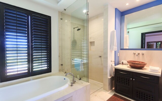 Luxurious 3 Bedroom Condo