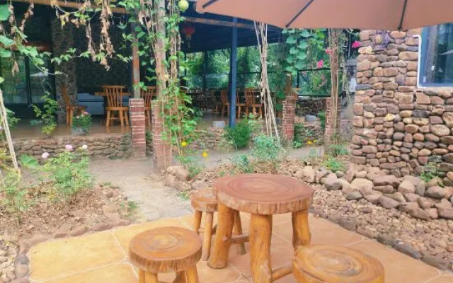 Yangshuo Xingping Li River Inn