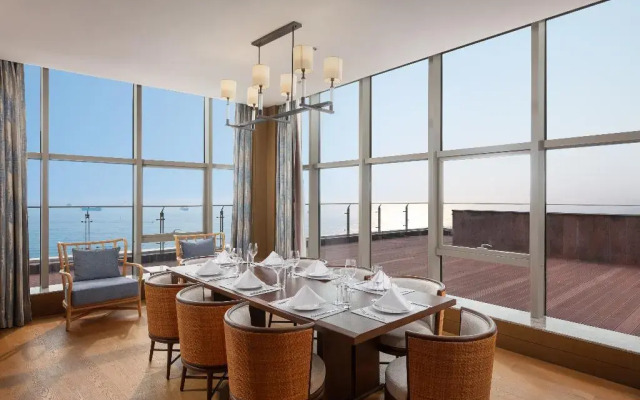 Crowne Plaza Beihai Silver Beach