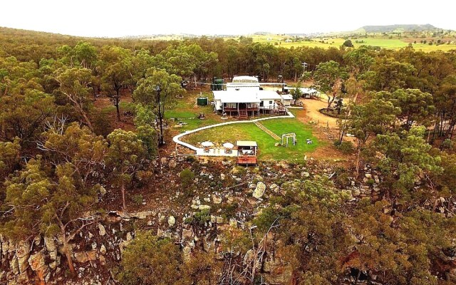 Tweeters Country Getaway