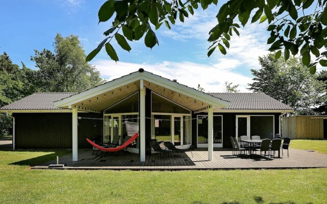 10 Person Holiday Home in Gilleleje-by Traum
