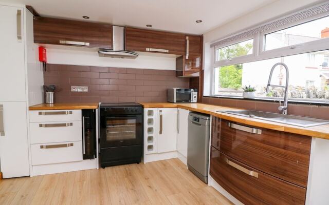 1 Poplar Terrace