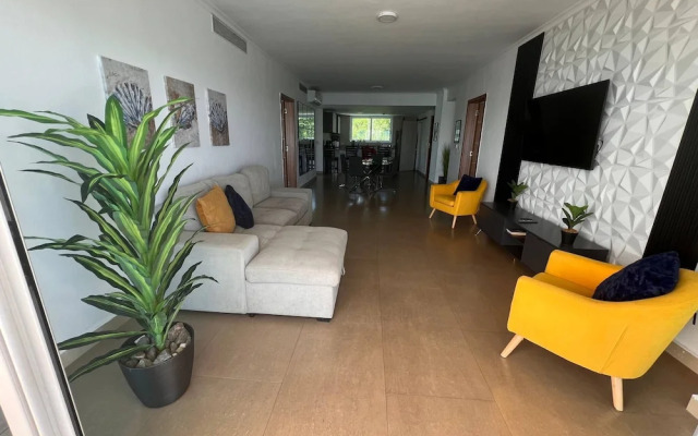 Apartment in the Causeway Amador